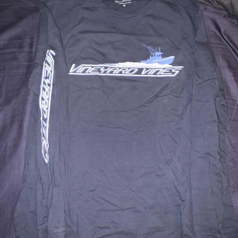 Long sleeve vineyard vines t shirt